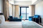 Sea Facing Table Mountain Junior Suite With Balcony в Blaauwberg Beach Hotel