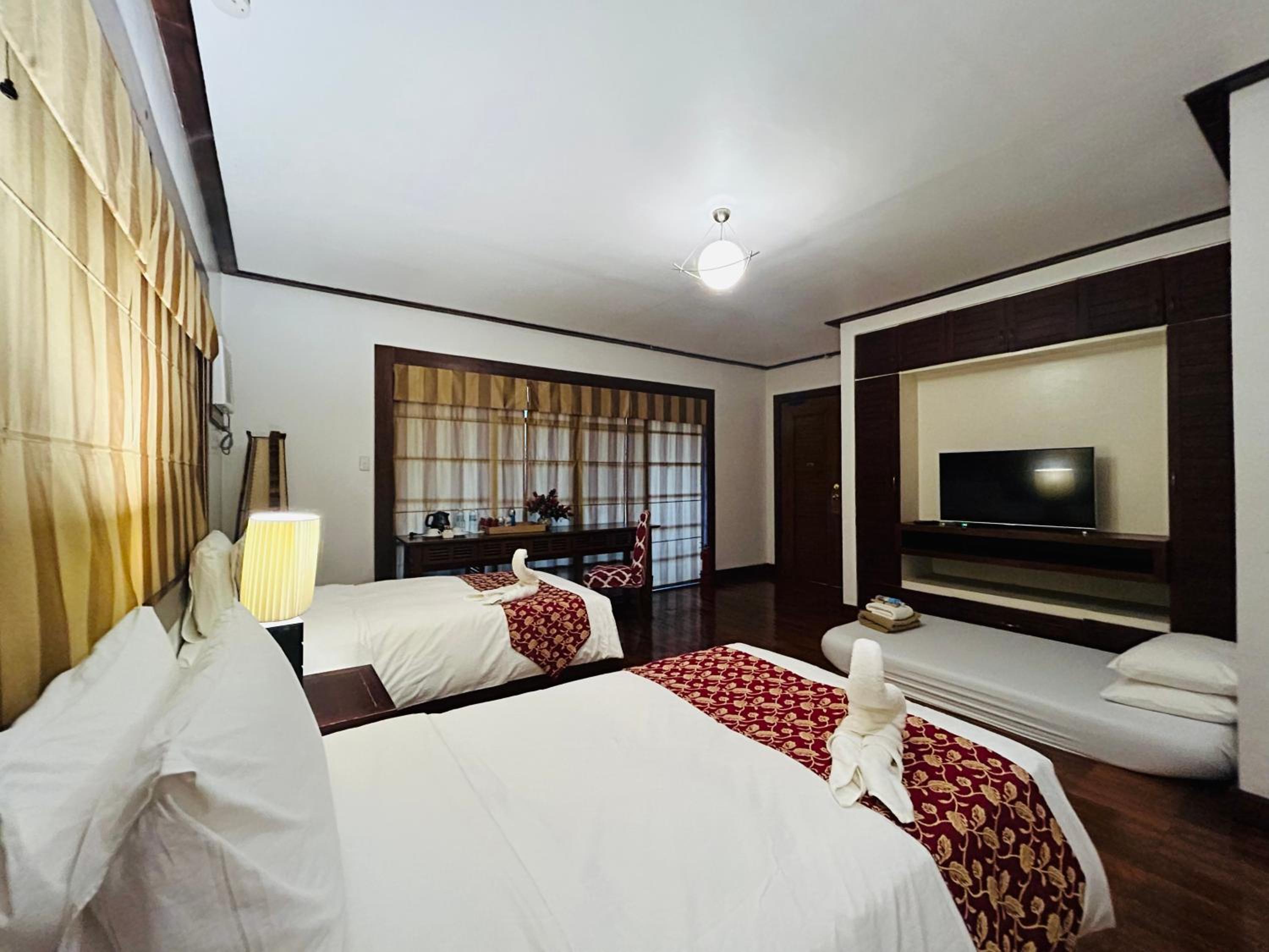 Large Twin Room