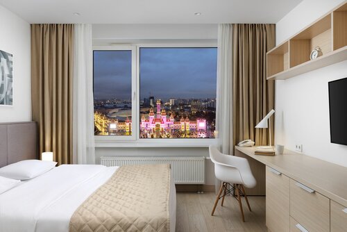 Стандарт с видом на Остров Мечты (Технопарк)