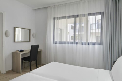 One Bedroom Garden View в Atlantica Callisto