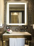 Двухместный номер базового типа с 1 двуспальной кроватью в Venice Times Hotel