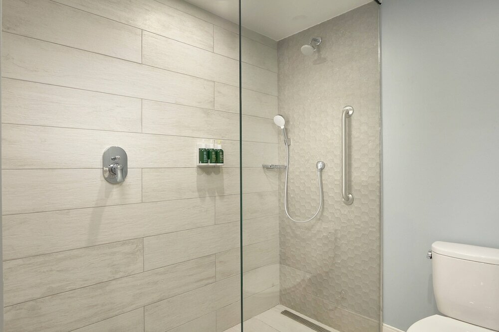 Room, 1 King Bed (Garden View)