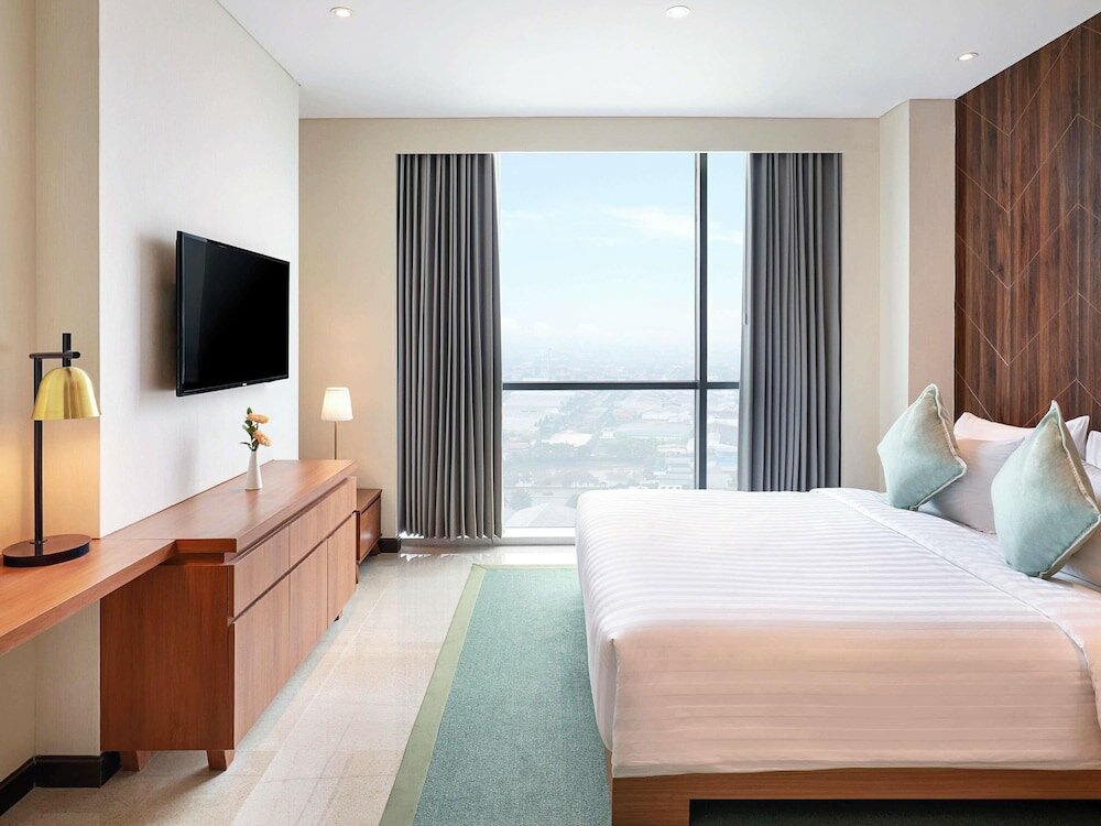 Executive Suite, Multiple Beds