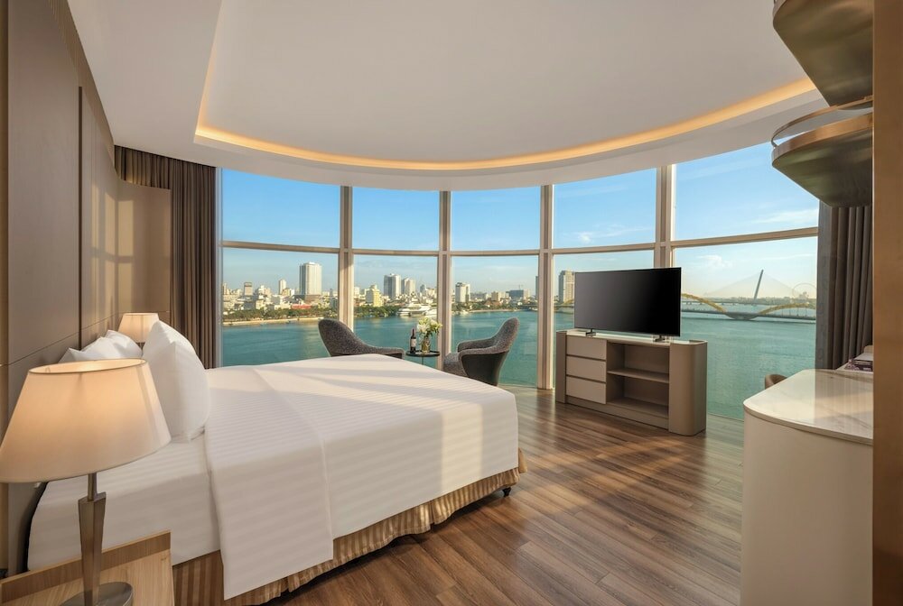 Panoramic Double Room, 1 King Bed, River View, Tower