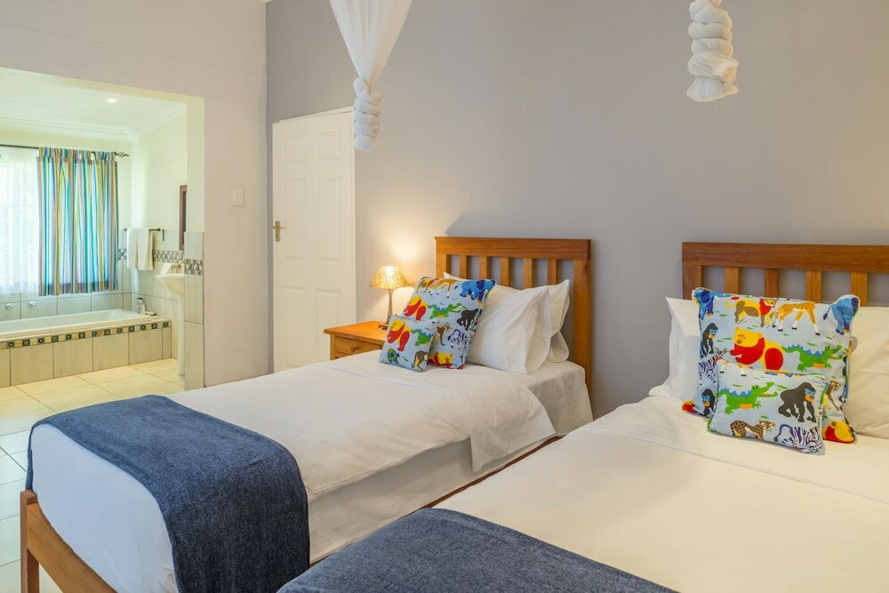 Family Room, Garden View