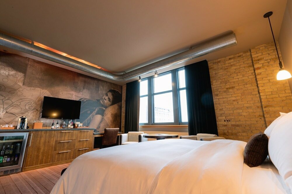 Premium Room, 1 King Bed, City View