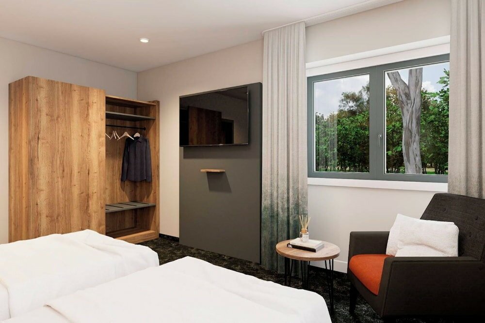 Deluxe Suite, 1 Queen Bed with Sofa bed