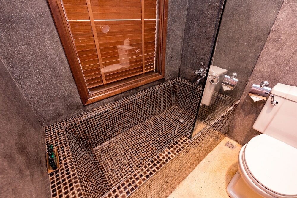 Deluxe Balcony Room, Classic Wing