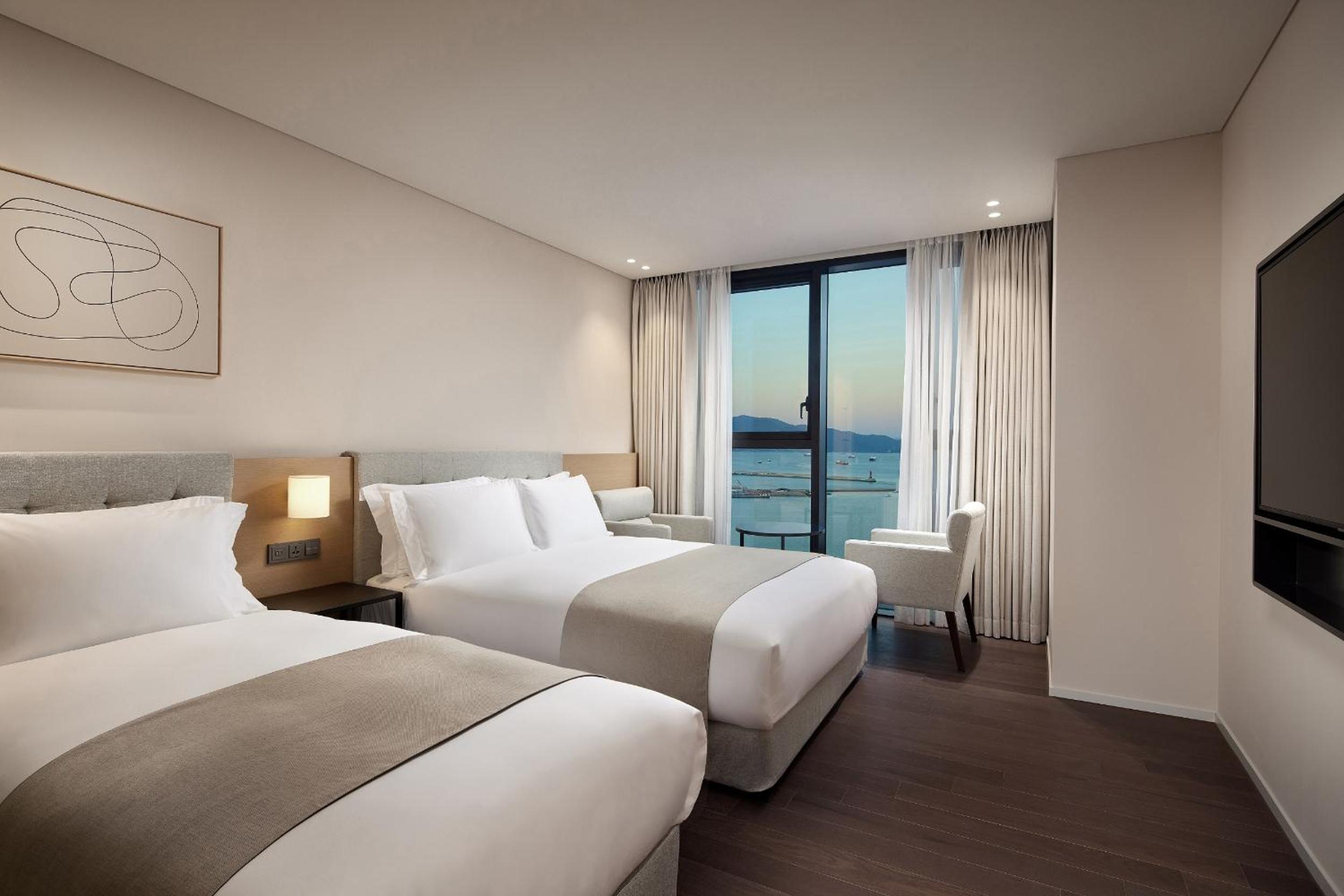 [LUCKY DEAL] Standard Family Twin Ocean View