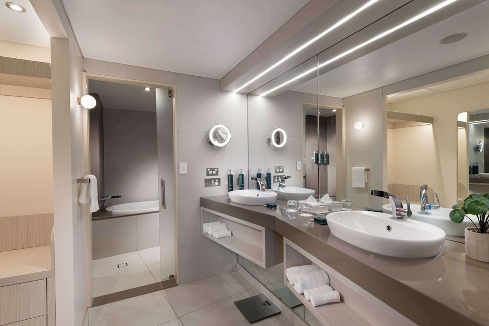 One Bedroom Suite Sea View