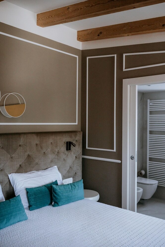 Superior Room, City View
