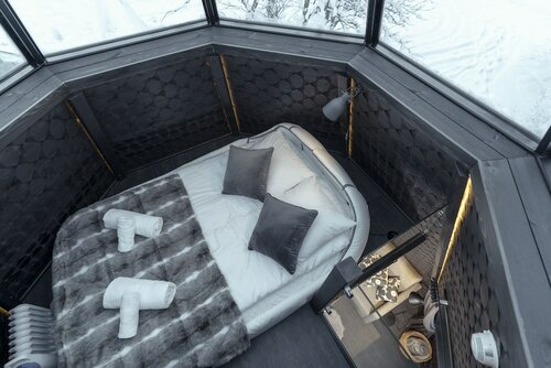 Komsio Glass Igloo Suite в Apukka Resort