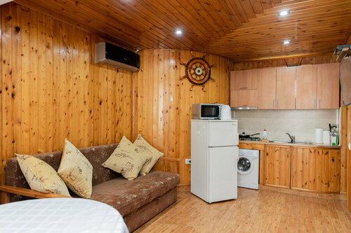 Коттедж с балконом в Art Room Sochi