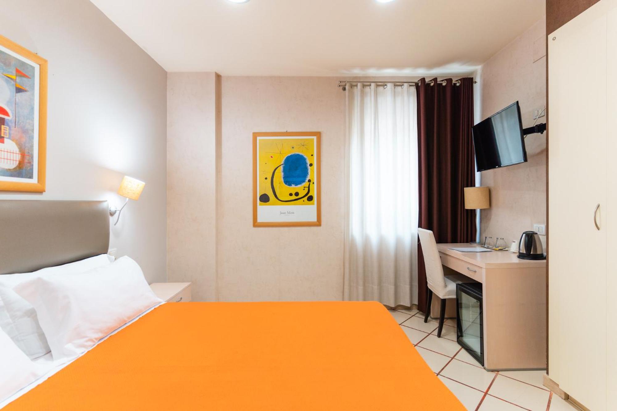 Deluxe Double Or Twin Room