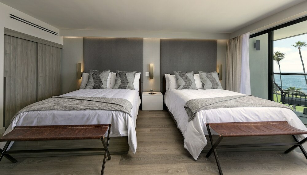 All New Pines Ocean View 2 Queen Room (Recently Renovated)