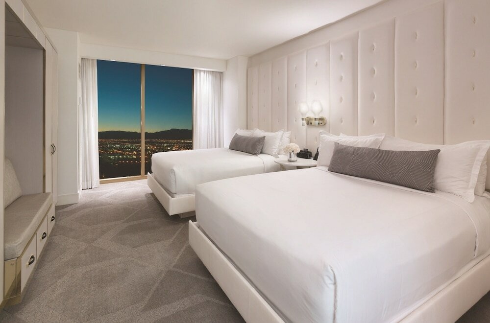 Stay Well W Premier Two Queen Suite