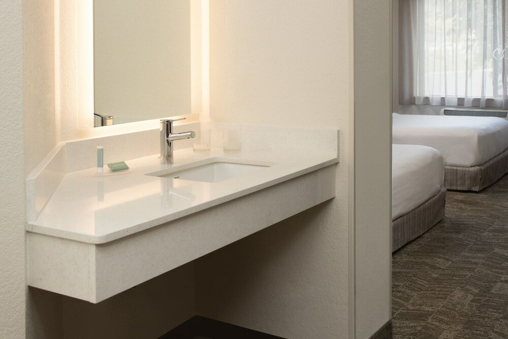Suite, Multiple Beds