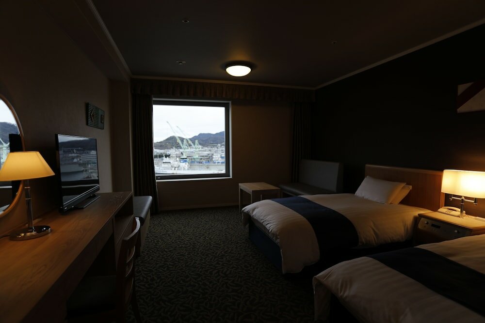 Twin Room, Non Smoking, Harbor View (2 guests)