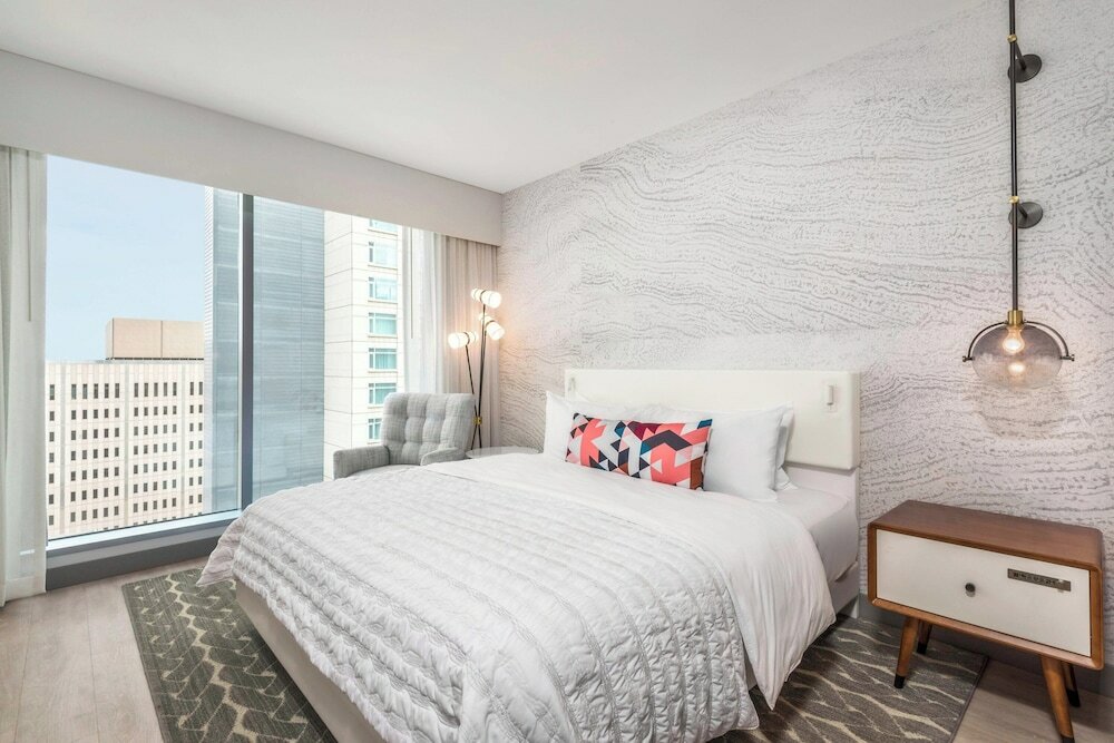 Classic Room, 1 King Bed