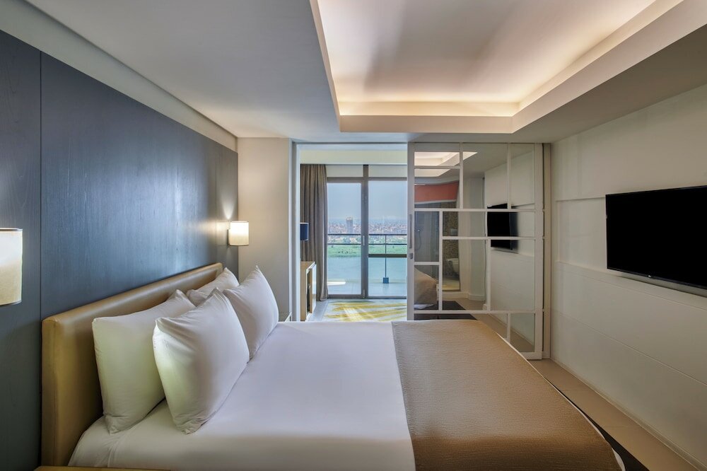Suite, 1 King Bed, Non Smoking (Nile View)