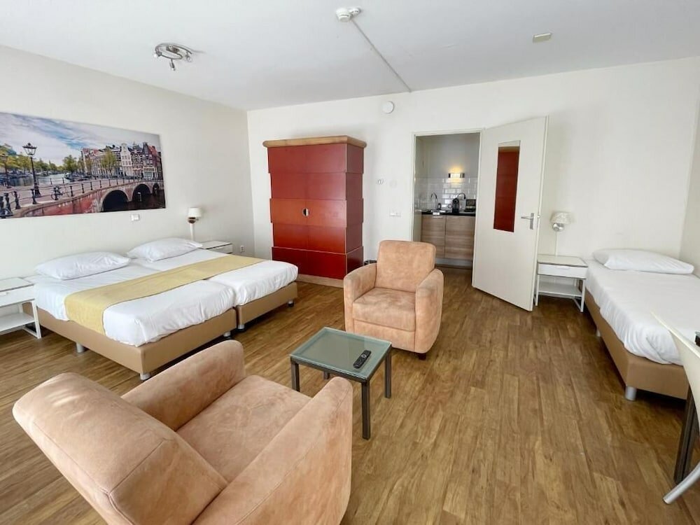 Triple Room, 3 Twin Beds