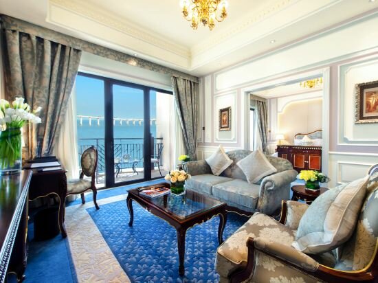 Executive Sea View Room