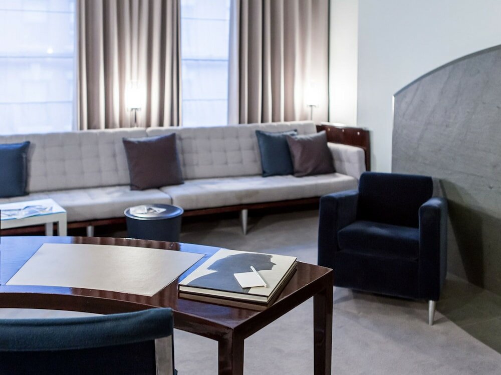 Suite, 1 King Bed, City View
