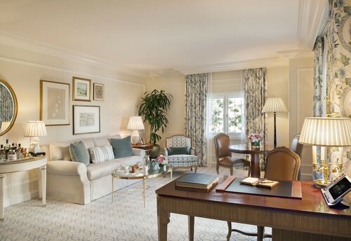 Улучшенный люкс, 1 двуспальная кровать «Кинг-сайз» в The Peninsula Beverly Hills