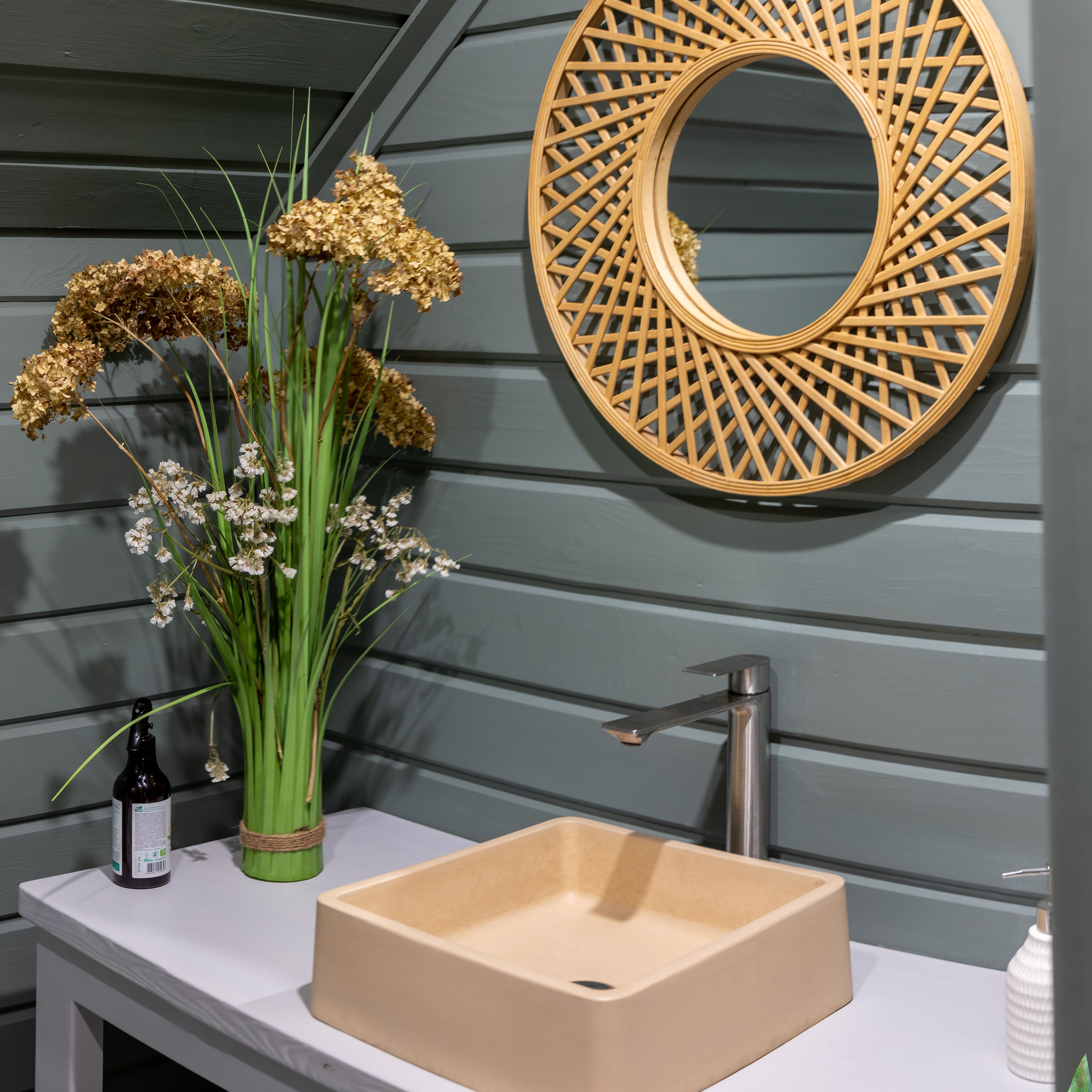 Коттедж с собственным бассейном