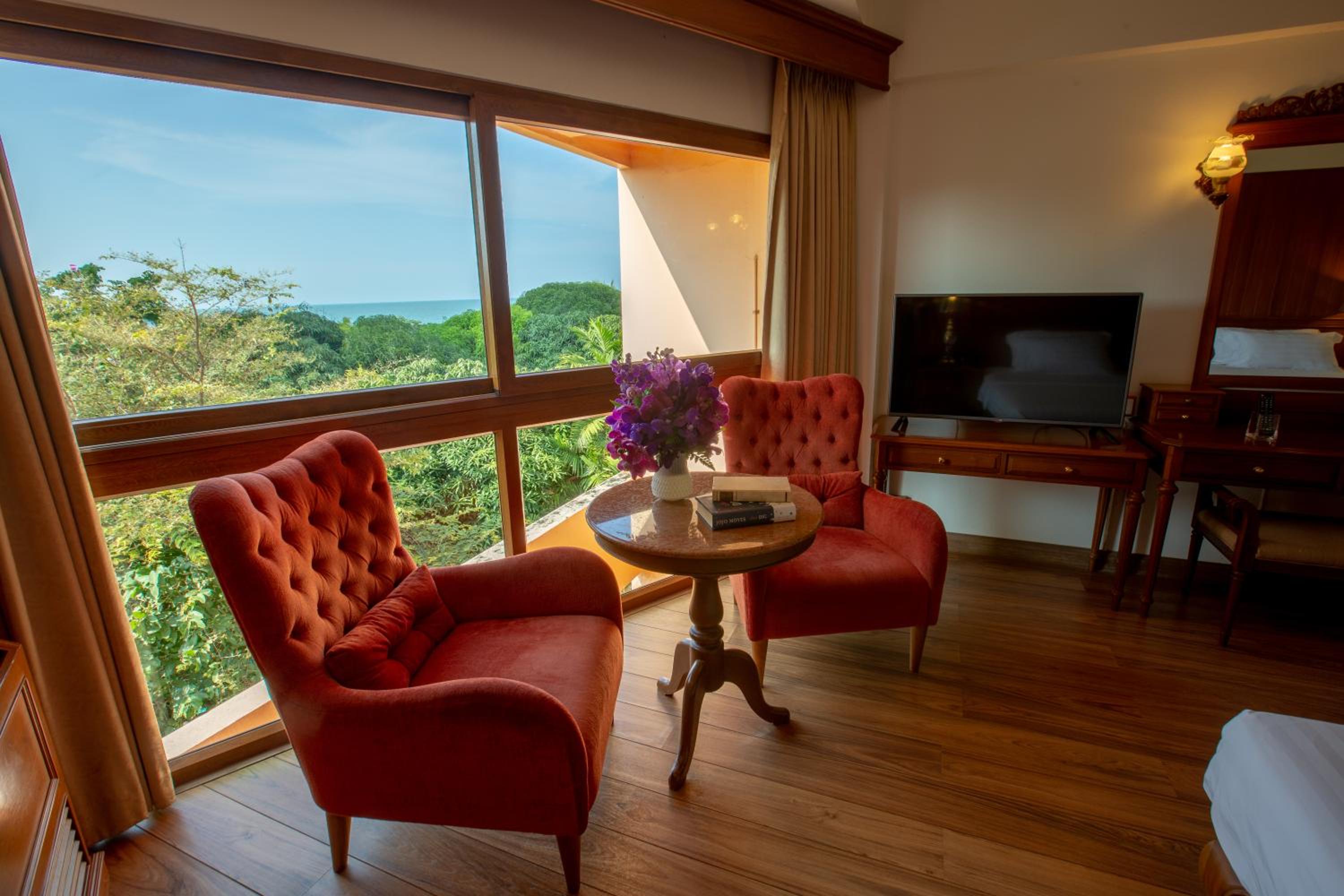 Suite with Balcony