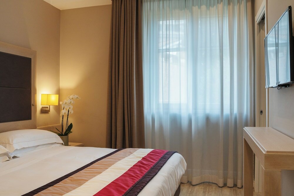 Junior Suite, Garden View (no smoking)