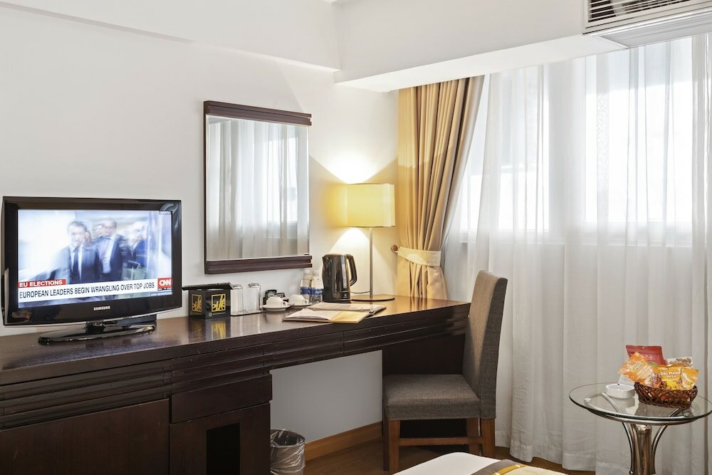 Superior Double Room, City View