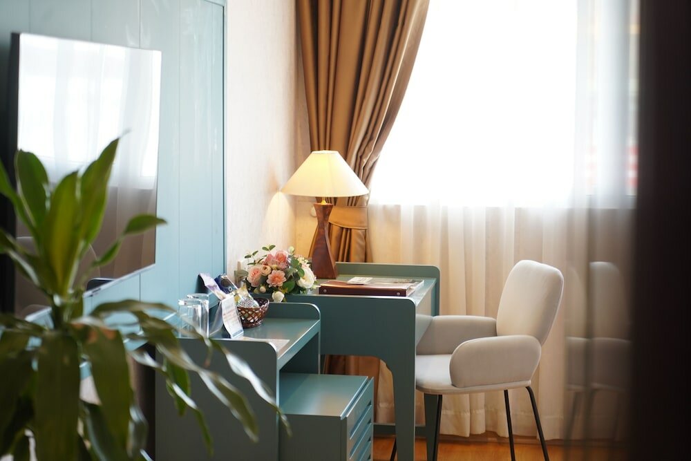 Superior Double Room, City View