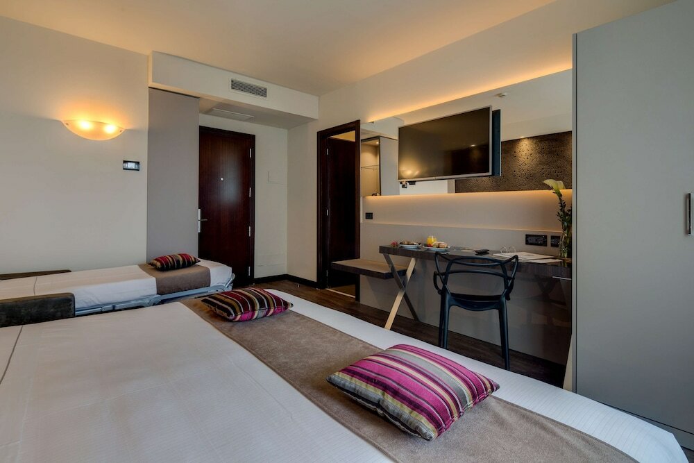 Executive Room, Multiple Beds, Non Smoking