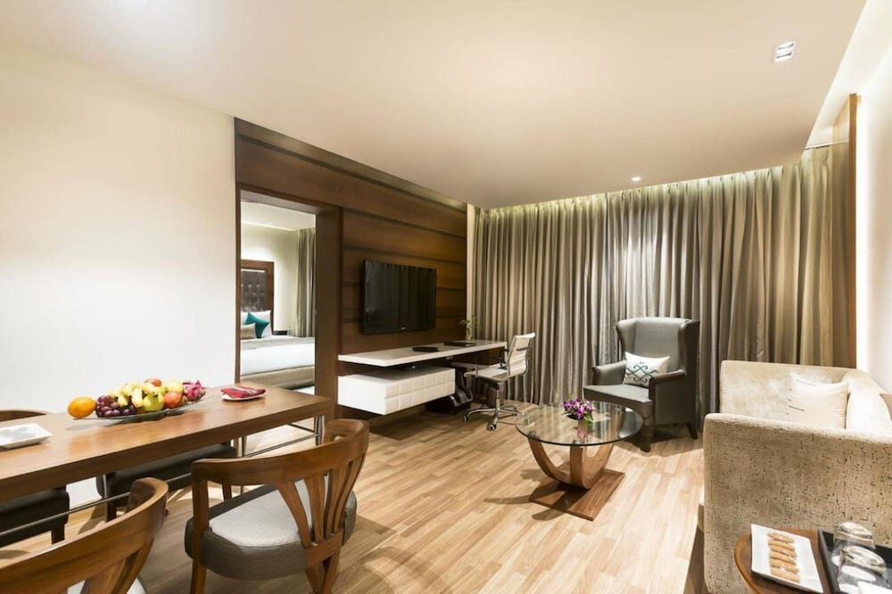 Deluxe Suite