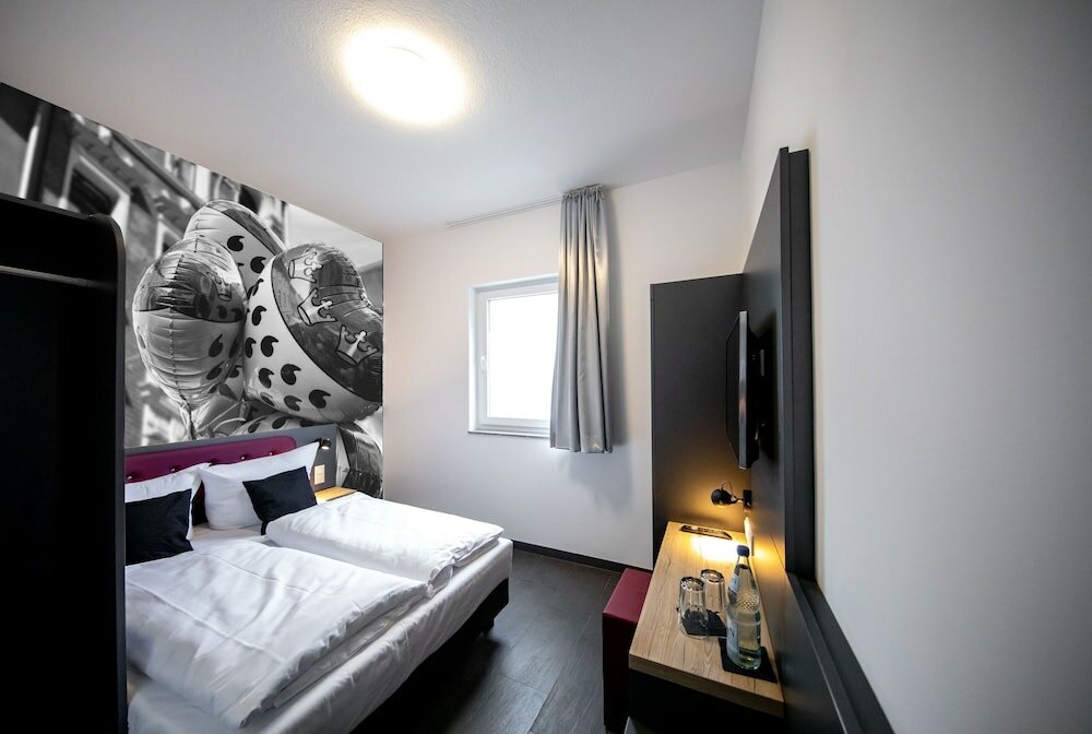 Double Room Compact