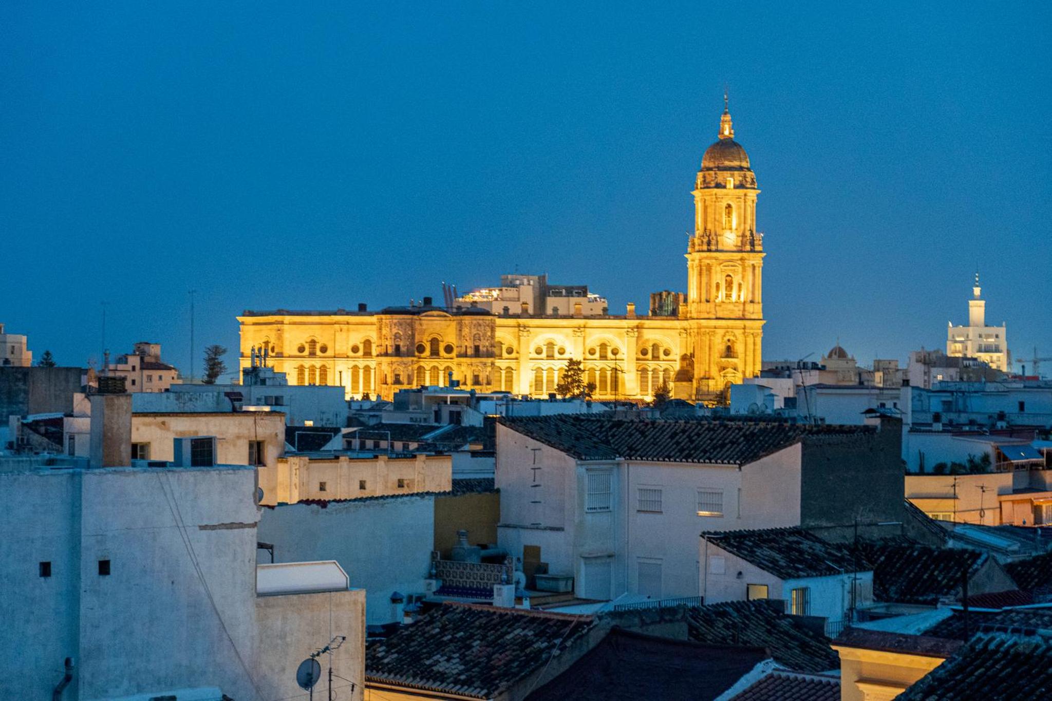Duplex Suite Alcazaba and Garden View and private rooftop