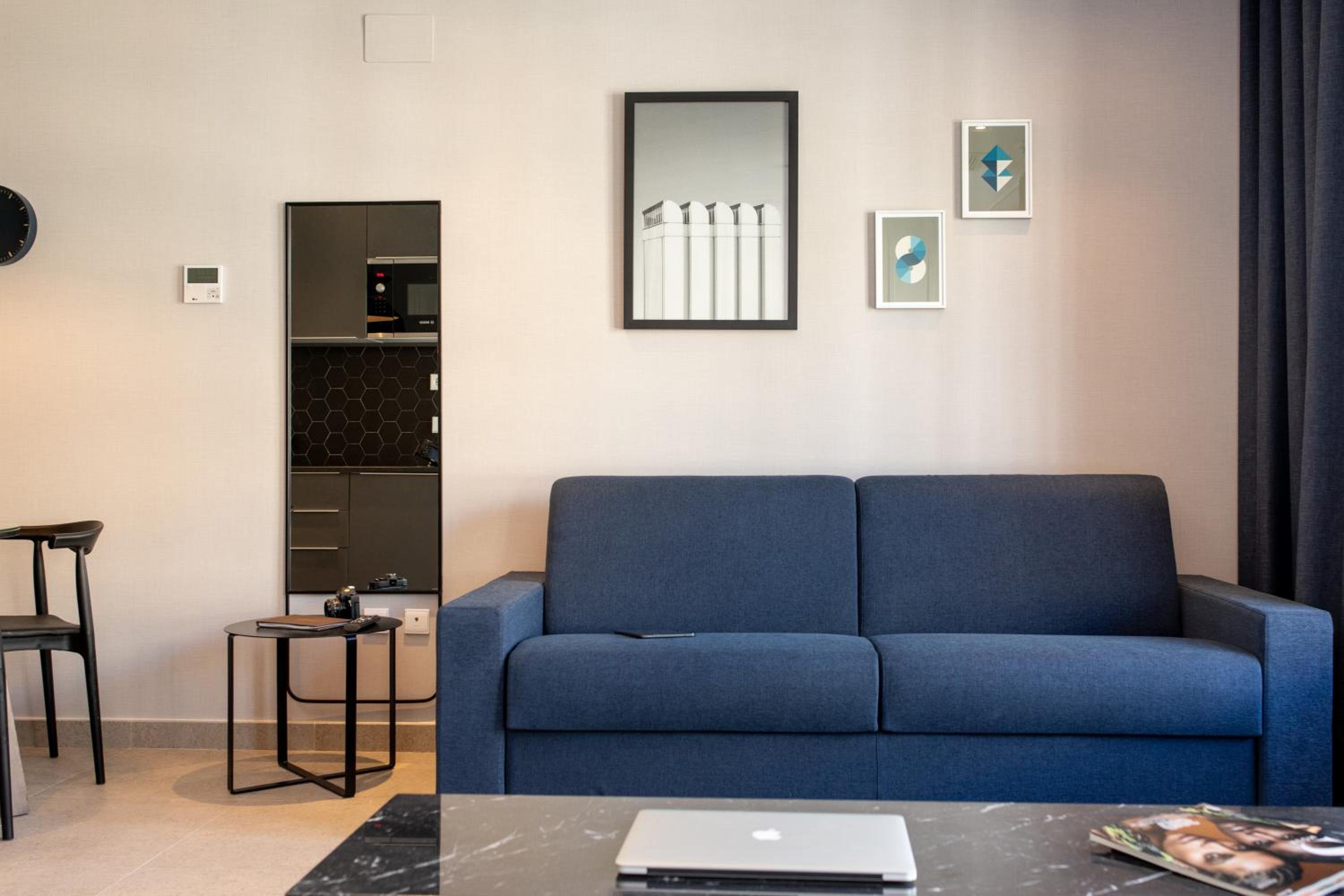 Loft Apartment (2 Adults + 1 Child)