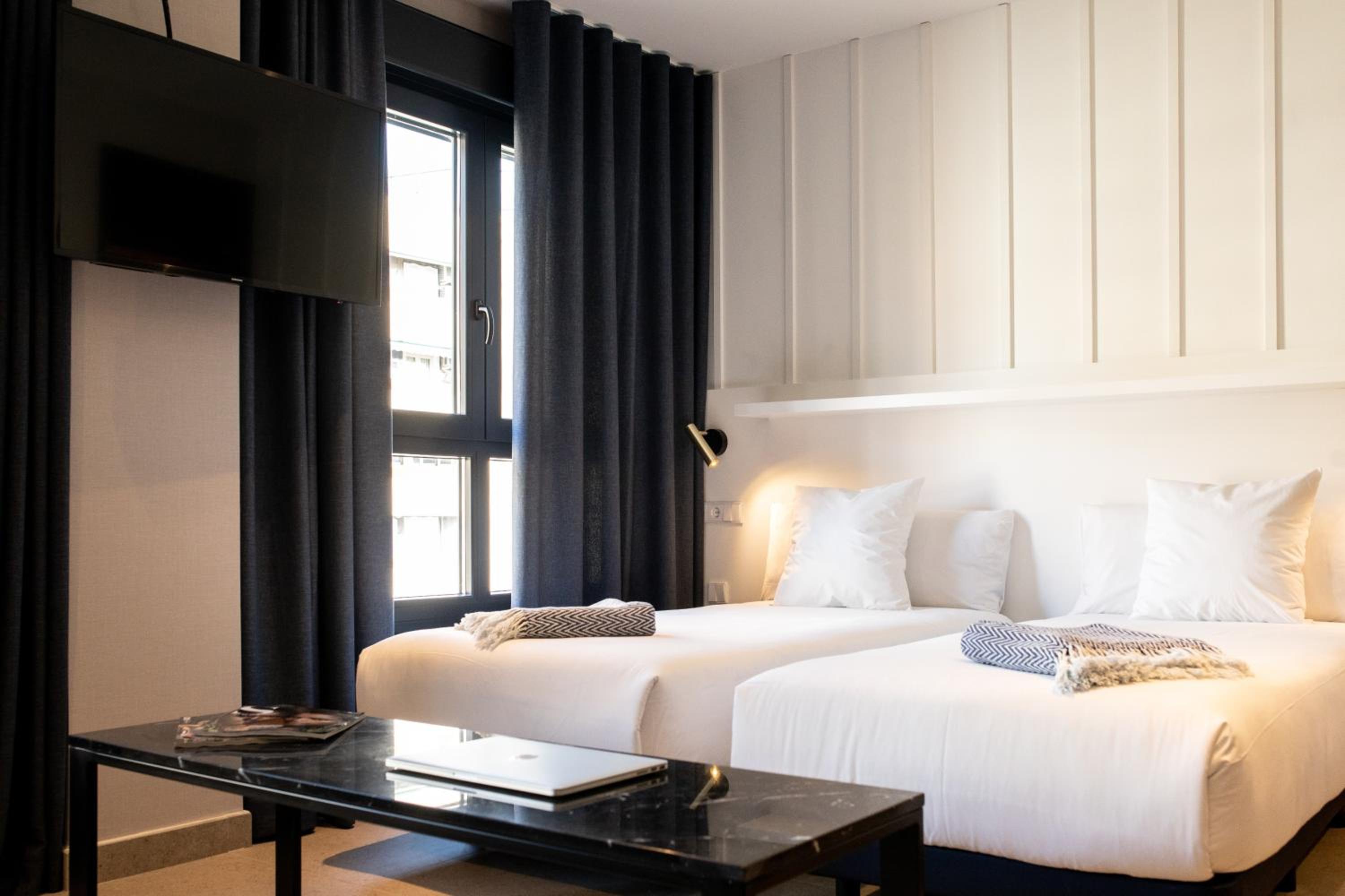 Loft Apartment (2 Adults + 1 Child)