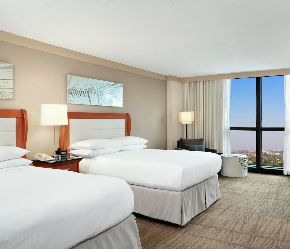 Junior Suite, Multiple Beds