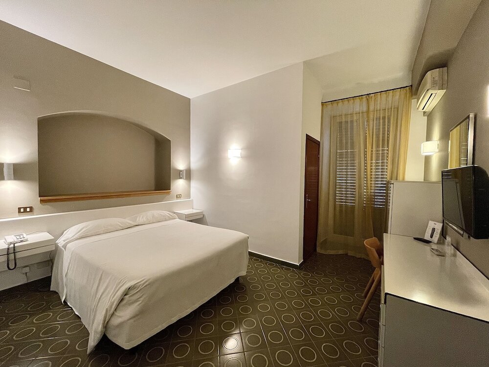 Classic Room, 1 Double or 2 Twin Beds
