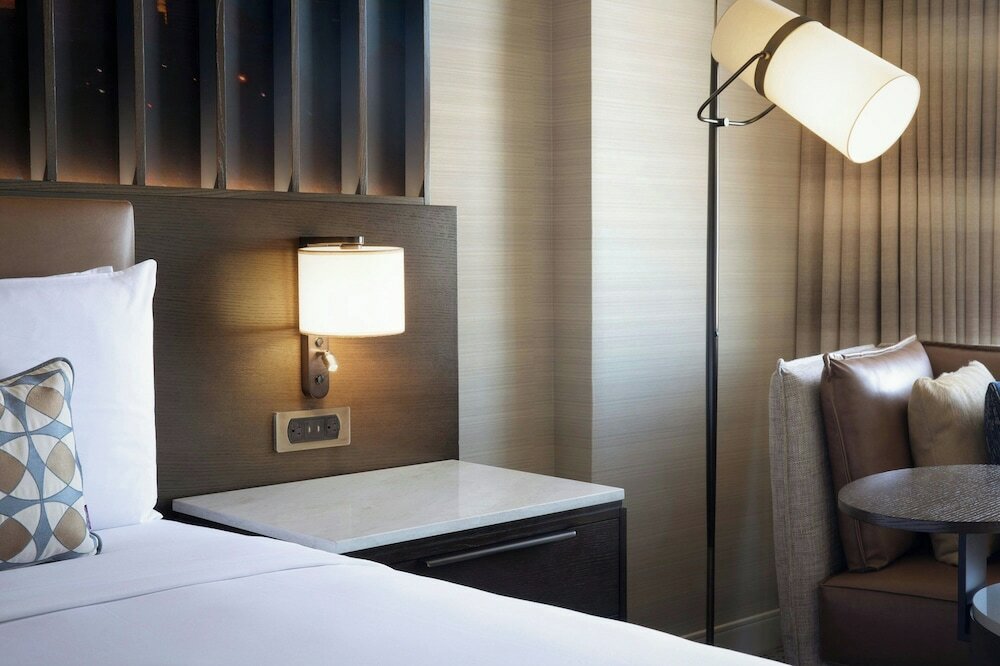 Club Room, 2 Queen Beds (Hearing Accessible)