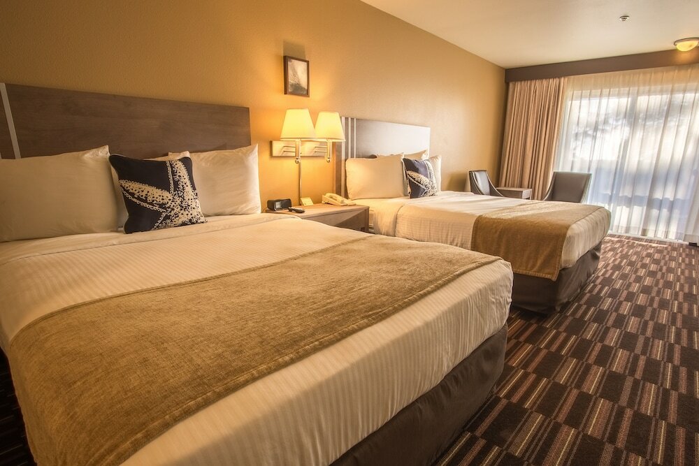 Standard Room, 2 Queen Beds, Balcony, City View