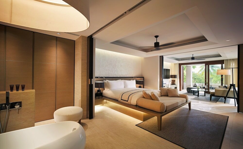 Suite, 1 Bedroom, Garden View (Balcony)