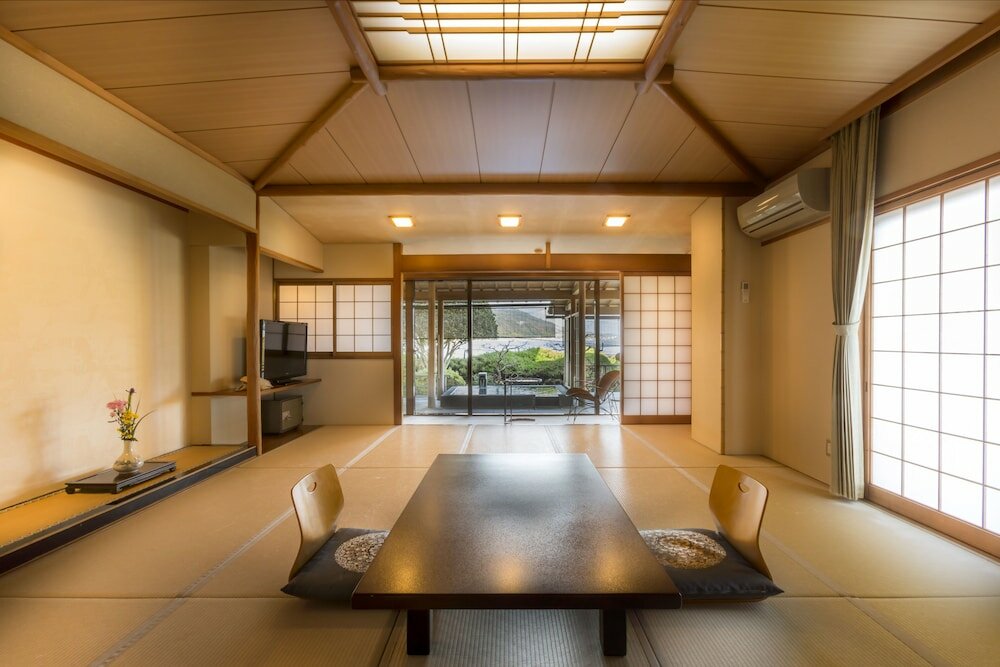 Traditional Room, Non Smoking, Bathtub (42㎡)