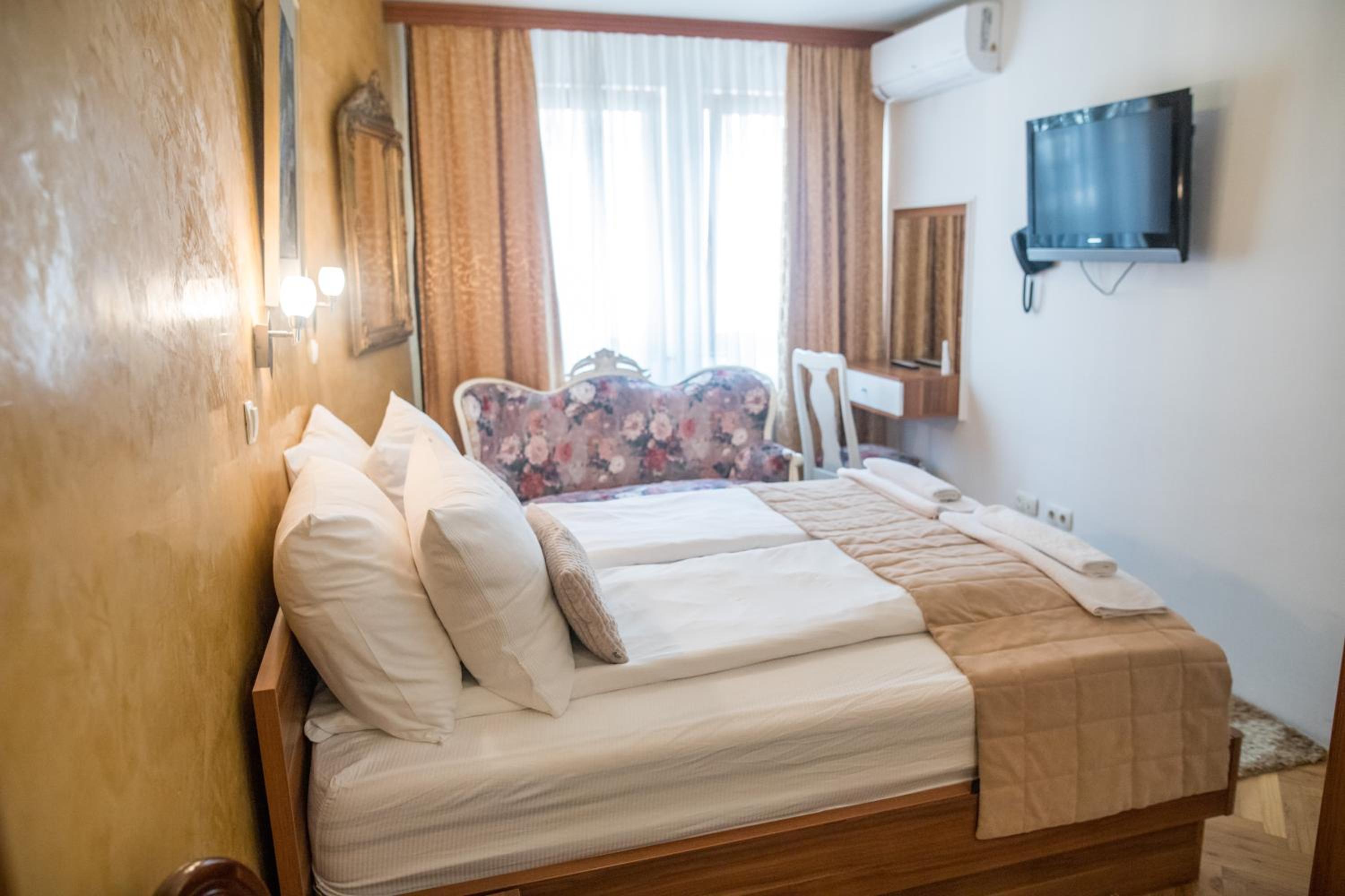 Comfort Double or Twin Room