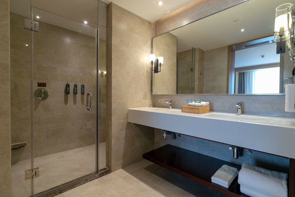 Deluxe Suite, 1 King Bed