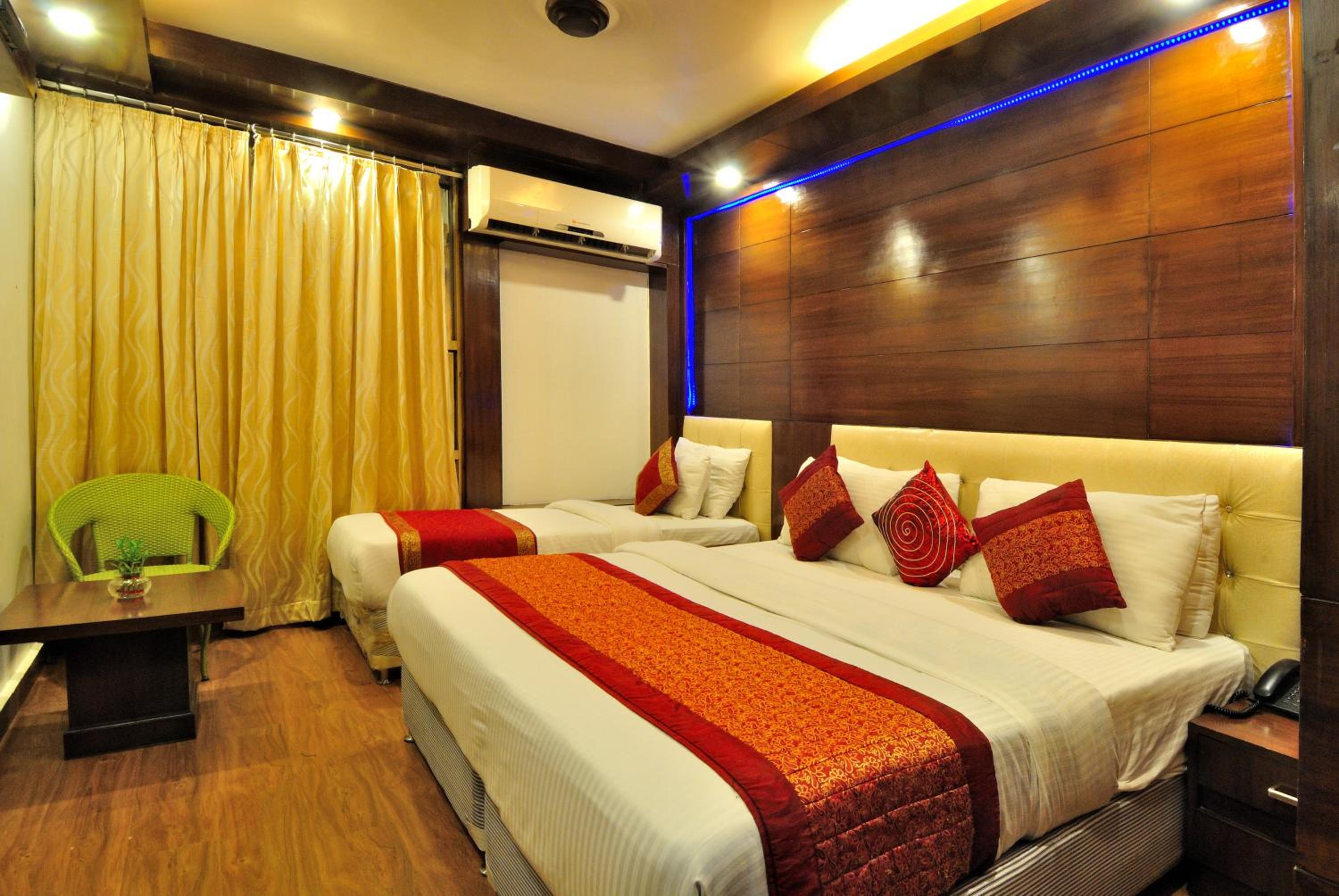 Deluxe Triple Room