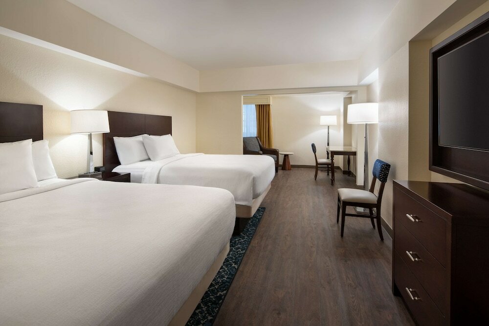 Executive Suite, 2 Double Beds, Non Smoking