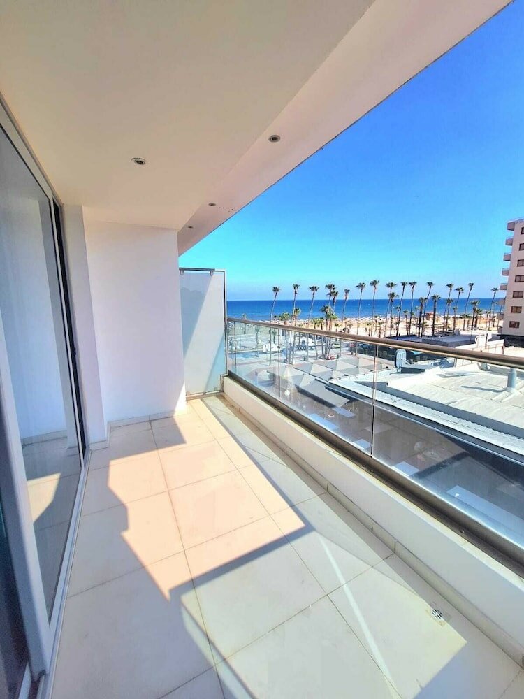 Luxury Studio, Balcony, Sea View